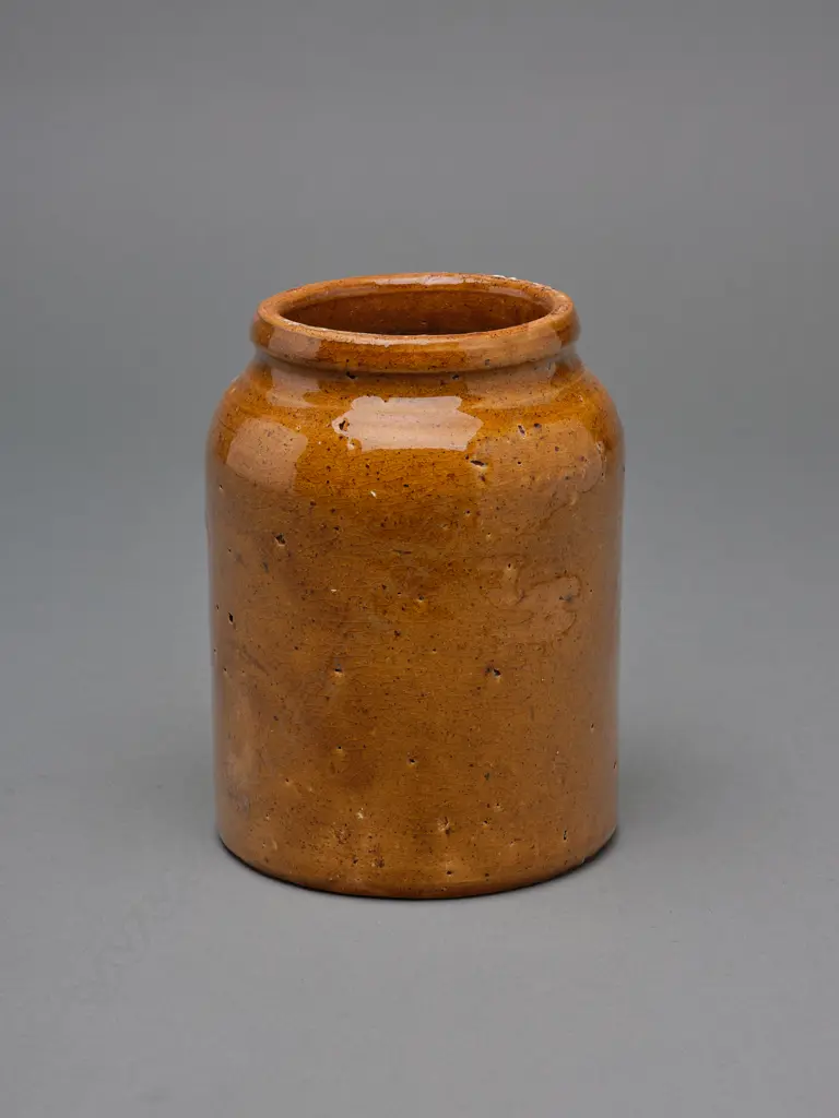 New Zealand stoneware jar, c.1900 Image 1++